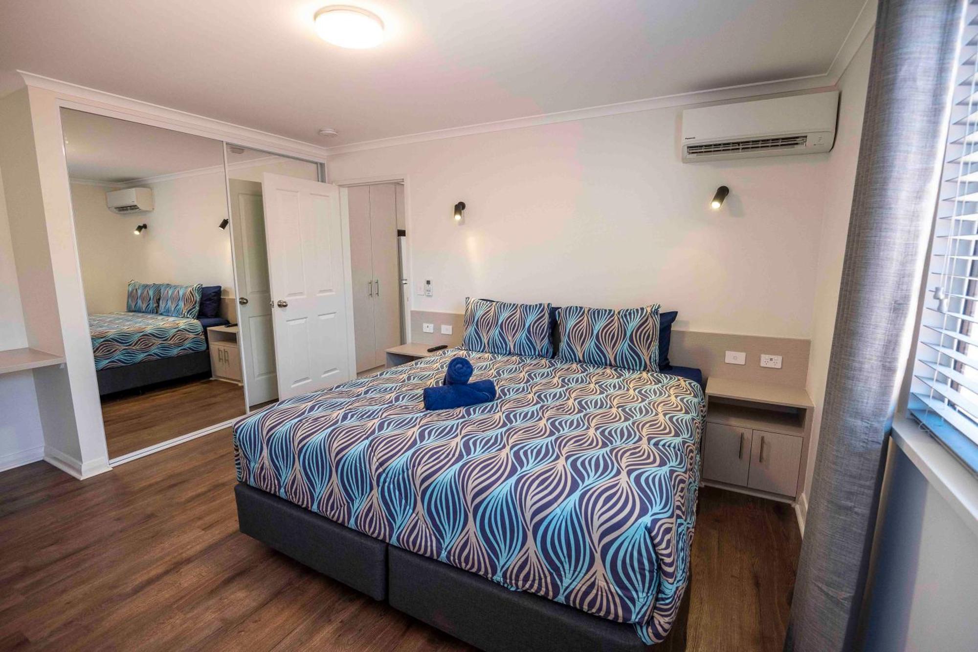 Tom Price Tourist Park Hotel Exterior foto